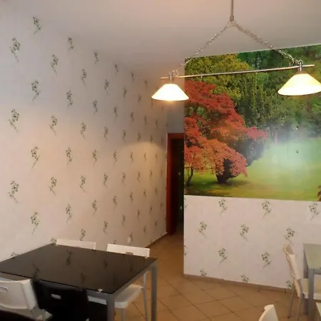 Krokodyl Hostel *