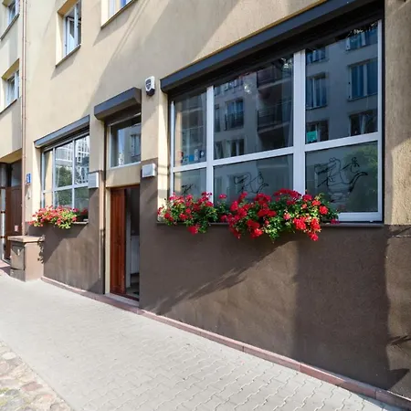 Krokodyl Hostel *